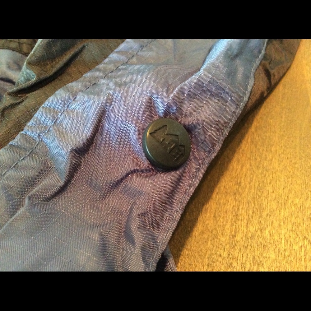 REI Black and Purple Anorak Sz S - Picture 14 of 16